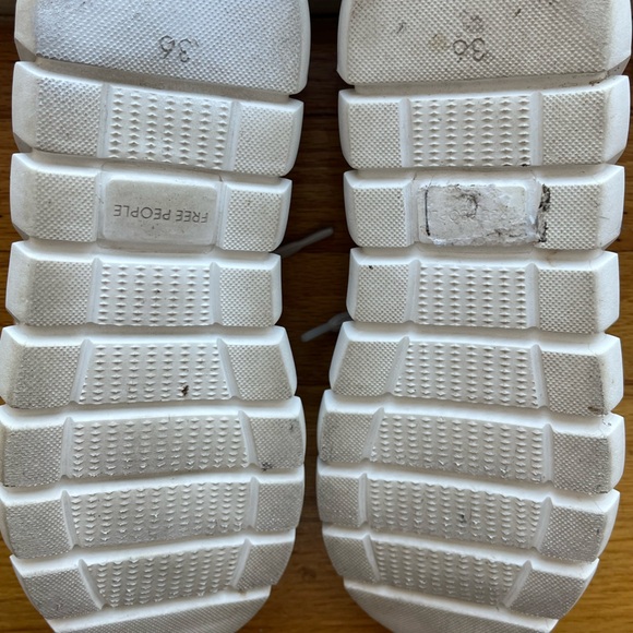 Free People Crochet Sneakers - EU 36 (US 5.5) - Picture 9 of 9
